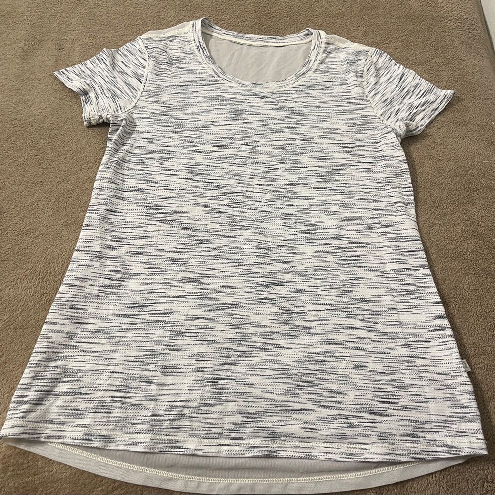 Lululemon Beat The Heat Mesh Tee